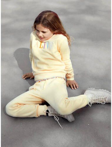 Name it KIDS regular fit joggingbroek NKFLENA met biologisch katoen geel Meisjes Katoen (biologisch) 116 - Foto 2