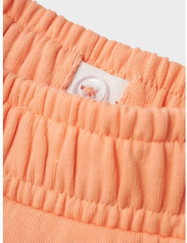Name it KIDS sweatshort NKMHAVNE met tekst zachtoranje Korte broek Tekst 116 - Foto 2