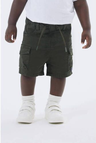 Name it MINI cargo short NMMBEN BAG donkergroen Korte broek Jongens Stretchkatoen 104 - Foto 1