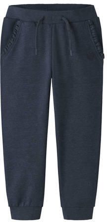 Name It Sweatbroek NMFVIMA SWE PANT BRU NOOS met schattige ruche detail