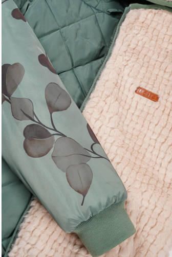 NONO reversible gewatteerde winterjas Bomby met bladprint lichtgroen beige Meisjes Polyester Capuchon 122 128