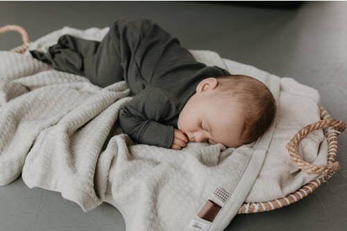Snoozebaby new born cocoon incl hat Babyslaapzak Groen Effen - Foto 4