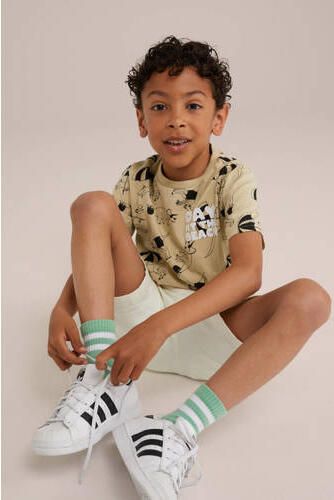 WE Fashion T-shirt met all over print beige Jongens Katoen Ronde hals All over print 122 128 - Foto 2