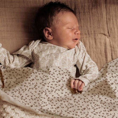 Yumi Baby ledikantlaken Brown Leafs Babylaken Ecru All over print