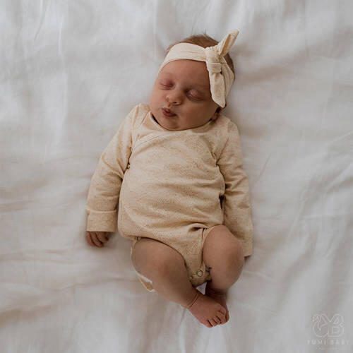 Yumi Baby romper met overslag Waves Hazelnut Bruin Stretchkatoen V-hals 56 - Foto 2