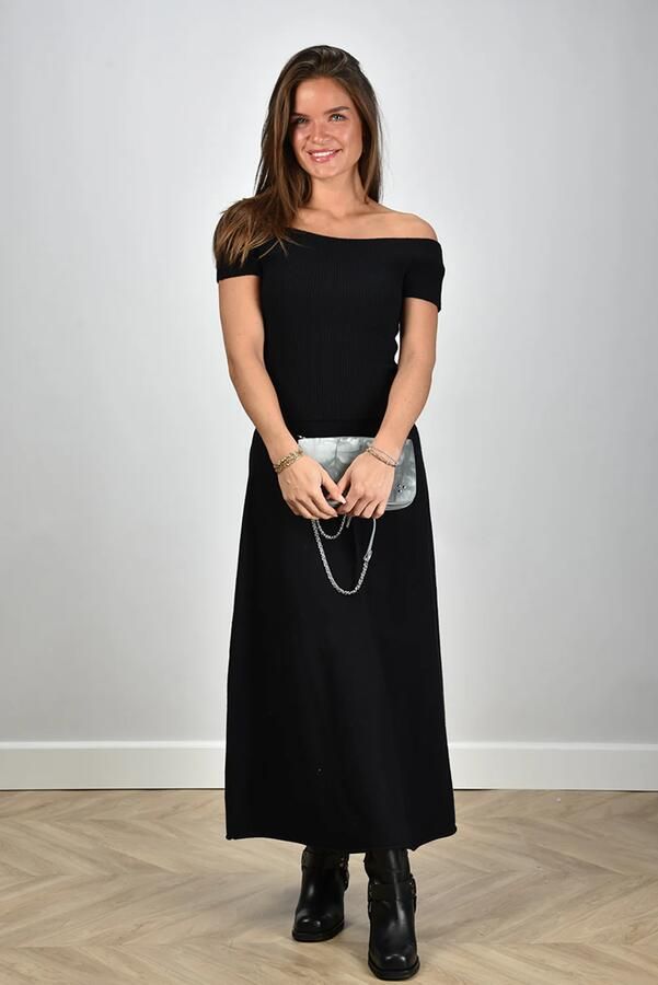 Extreme Cashmere rok Ease 388 raven
