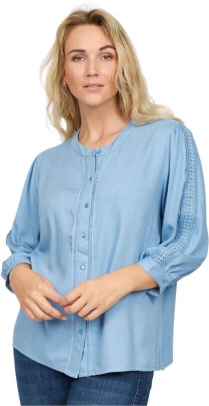 2-Biz Feminine Blouse met Geborduurde Kantdetails Blauw Dames