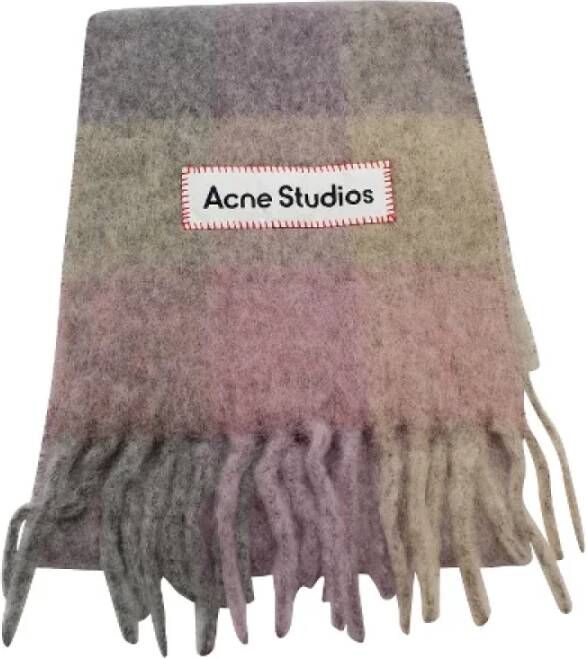 Acne Studios Pre-owned Wool scarves Beige Dames
