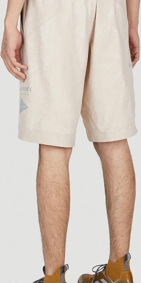 Adidas Technische Logo Print Avontuur Shorts Beige Heren - Foto 4