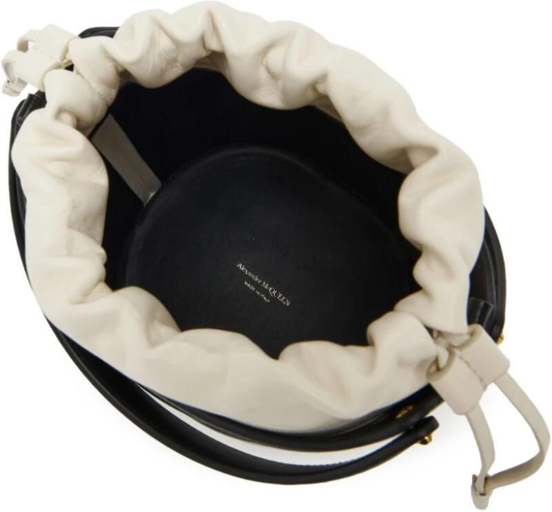Alexander mcqueen Bucket bags Rise Bag Leather Black Ivory in grijs - Foto 5