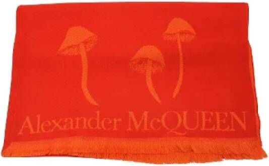 Alexander McQueen Pre-owned Wool scarves Rood Dames