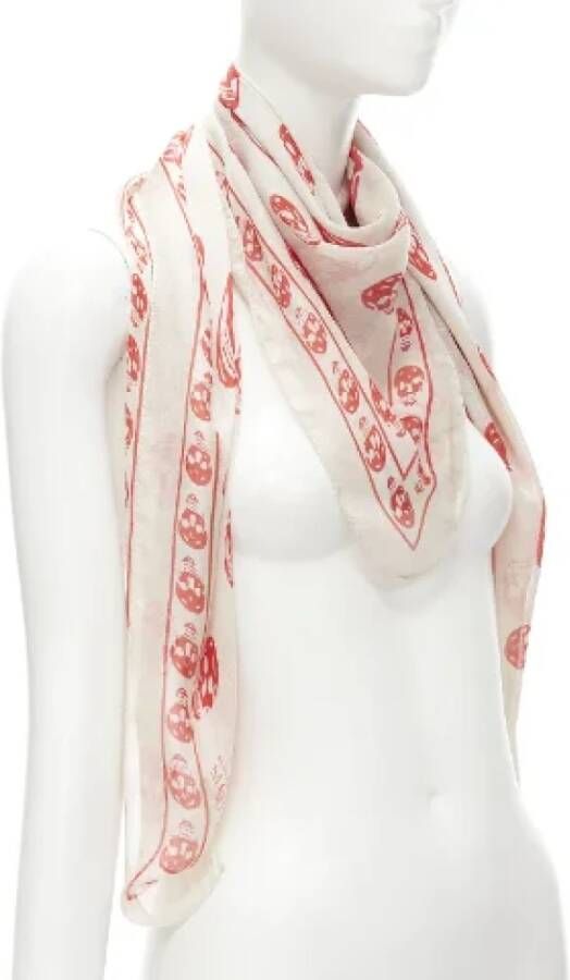 Alexander McQueen Pre-owned Silk scarves Grijs Dames