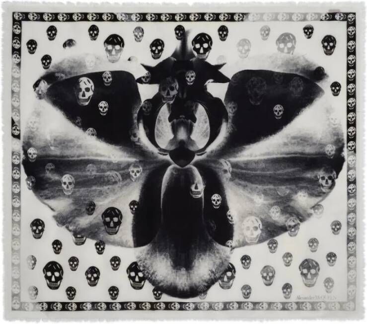 Alexander mcqueen Wollen sjaal met schedel motief en orchidee print White Dames