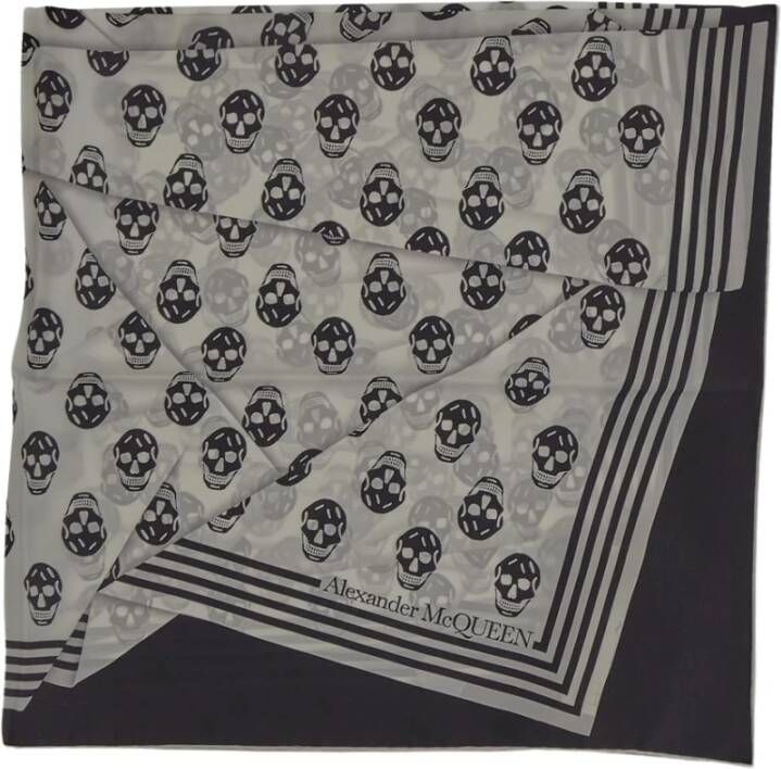 Alexander mcqueen Zijden sjaal met schedels Zwart Dames