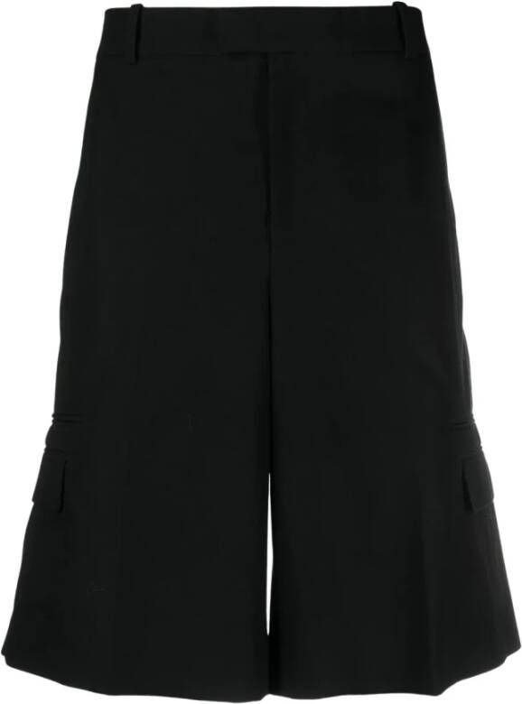 Alexander mcqueen Zwarte casual shorts met riemlussen en dubbele zakdetails Zwart Heren