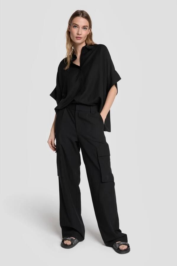 ALIX THE LABEL Dames Broeken Ladies Woven Linnen Cargo Pants Zwart