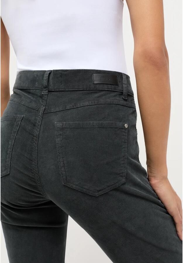 Angels Corduroybrowk met smalle pasvorm en stretch model 'Cici'