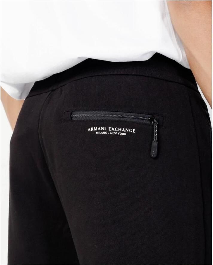 Armani Exchange Zwarte broek met vetersluiting en voorzakken Black Heren