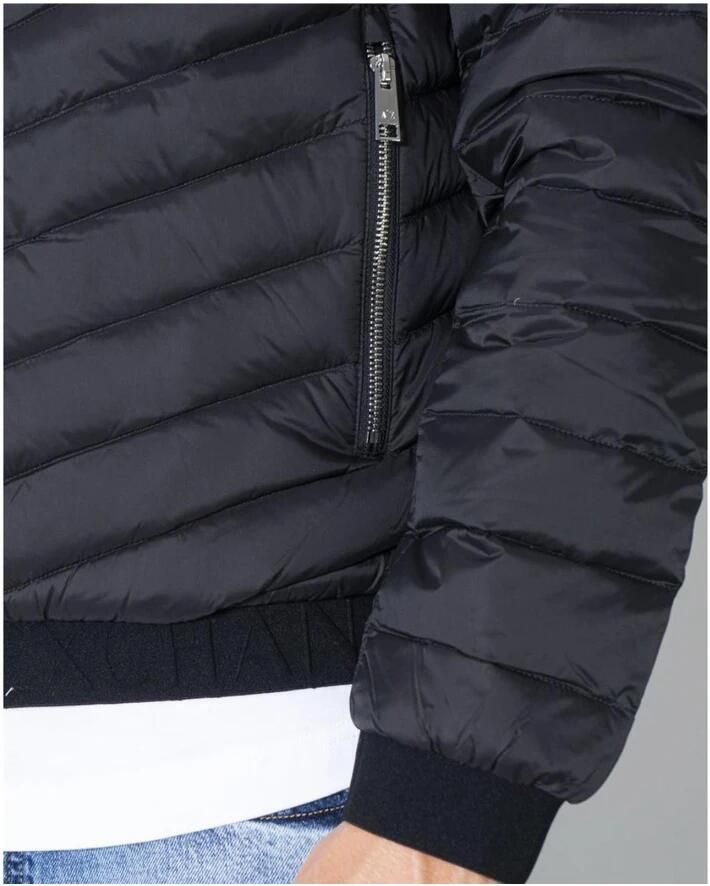 Emporio Armani Zwarte gewatteerde jas met hoge kraag en logo Black Heren