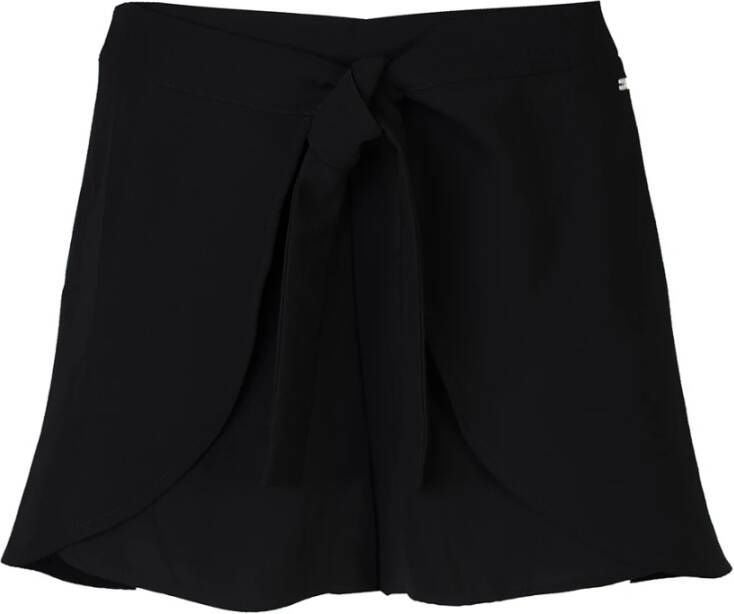 Armani Exchange Korte broek Zwart Dames