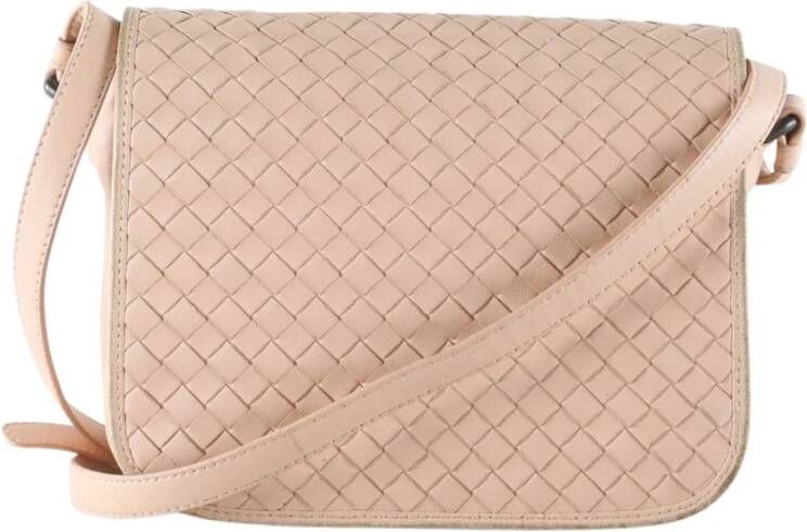 Bottega Veneta Vintage Bottega Veneta Pink Intrecciato Leather Flap Crossbody Bag Roze Dames