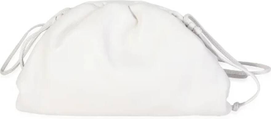 Bottega Veneta Vintage Gestructureerde Leren Mini Pouch White Dames