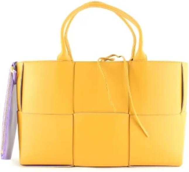 Bottega Veneta Vintage Italiaanse Leren Handtas Yellow Dames