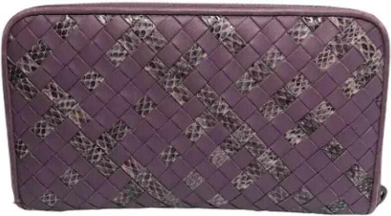 Bottega Veneta Vintage Paarse Leren Ritsportemonnee Stijlvol en Functioneel Purple Dames