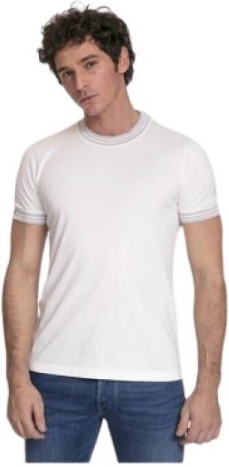 BRUNELLO CUCINELLI Wit T-shirt met Kleurrijke Gestreepte Halslijn en Mouwboorden White Heren