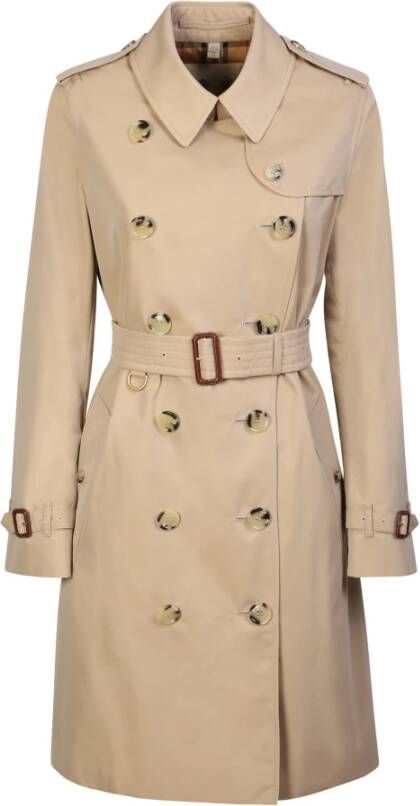 Burberry Kensington trench coat is made from the brands signature cotton gabardine and features the iconic Vintage Check pattern on the collar Beige Dames
