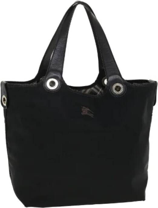 Burberry Vintage Pre-owned Nylon shoulder-bags Zwart Dames