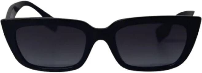 Burberry Vintage Pre-owned Plastic sunglasses Zwart Dames