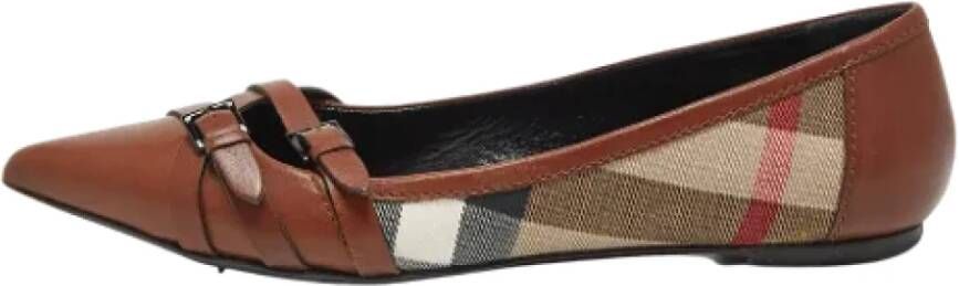 Burberry Vintage Pre-owned Platte schoenen Bruin Dames