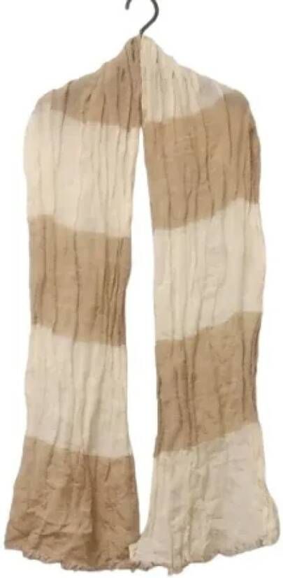 Burberry Vintage Pre-owned Wool scarves Beige Unisex