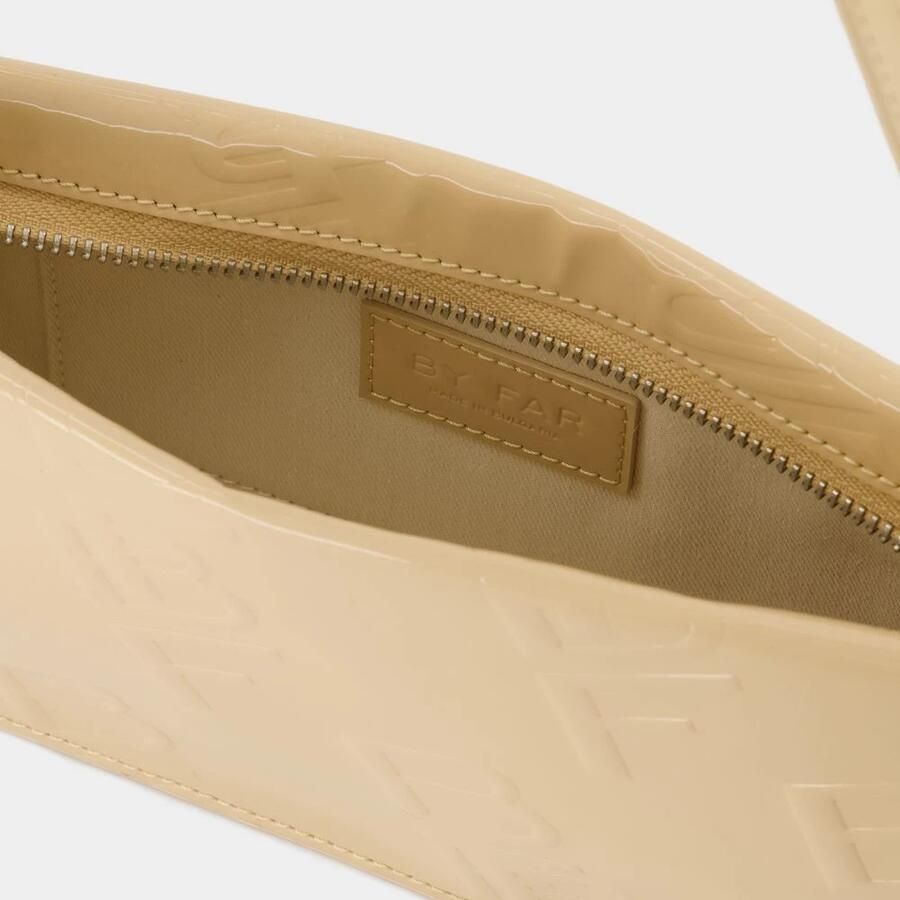 By Far Hobo bags Dulce Hobo Bag Kraft Patent Leather in beige - Foto 2