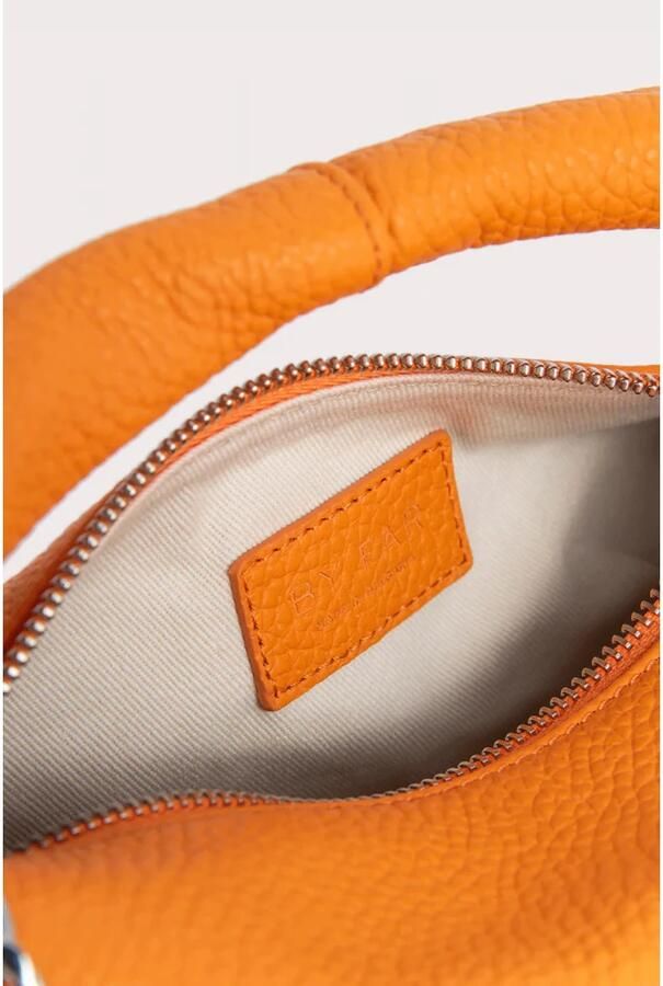 By FAR Oranje Leren Handtas met Kettingriem Orange Dames