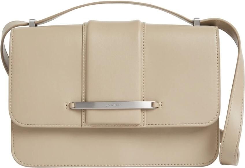 Calvin Klein Crossbody bags Bar Hardware Shoulder Bag in beige - Foto 3