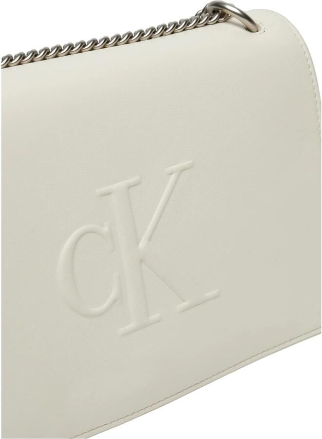 Calvin Klein Gesculpteerde Flap Handtas met Grote Opbergruimte Beige Dames