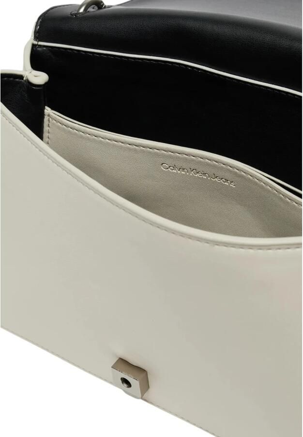 Calvin Klein Gesculpteerde Flap Handtas met Grote Opbergruimte Beige Dames - Foto 3