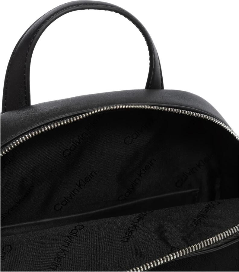 CK Calvin Klein Schoudertas met labelapplicatie model 'CK MUST DOME' - Foto 2