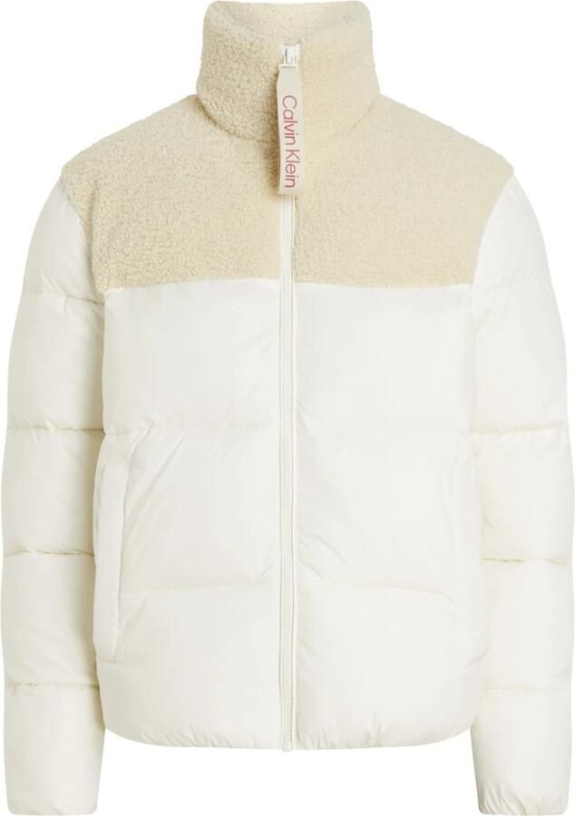 Calvin Klein Outdoorjack SHERPA PUFFER JACKET met een logo-opschrift - Foto 6