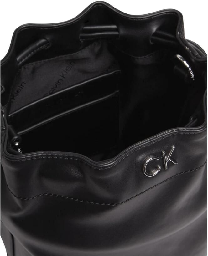 Calvin Klein Stijlvolle Zwarte Cross Body Bucket Tas Black Dames - Foto 4