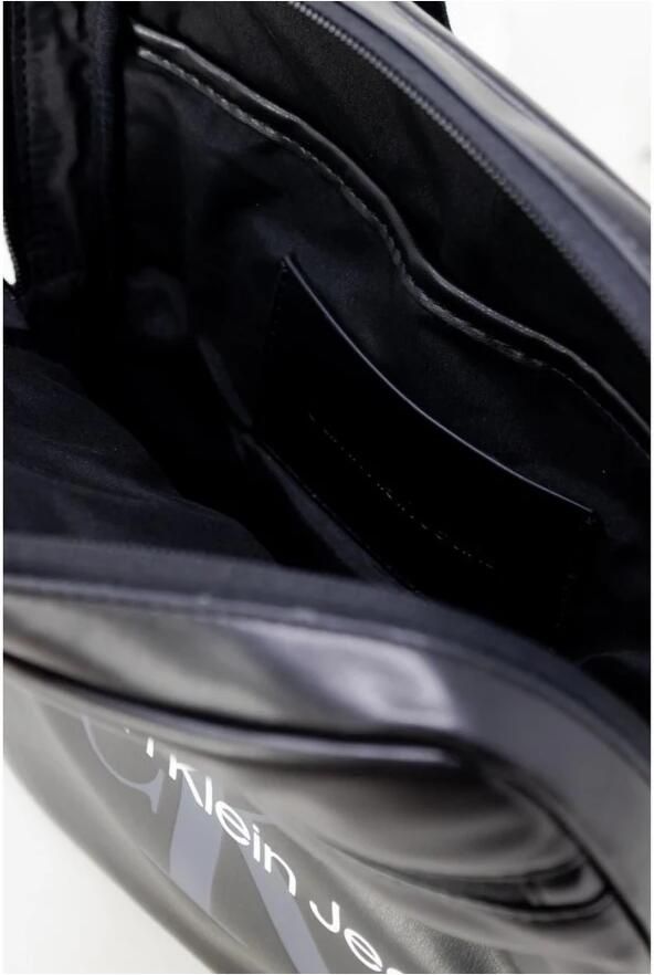 Calvin Klein Jeans Verstelbare Crossbody Tas Effen Patroon Black Heren - Foto 5