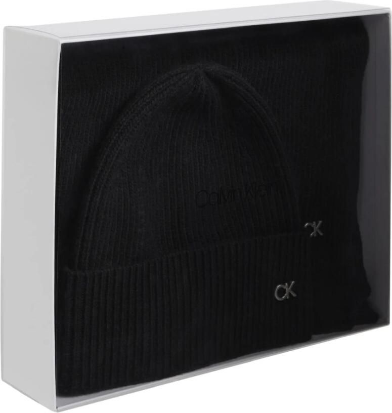 Calvin Klein Zwarte Beanie Sjaal voor Vrouwen Black Dames