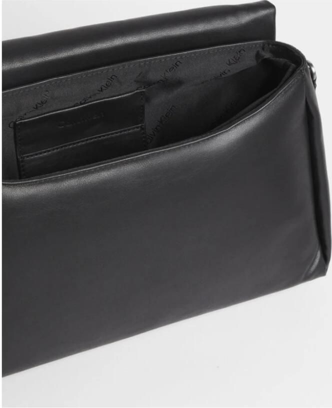 Calvin Klein Zwarte Opgeblazen Schoudertas Black Dames