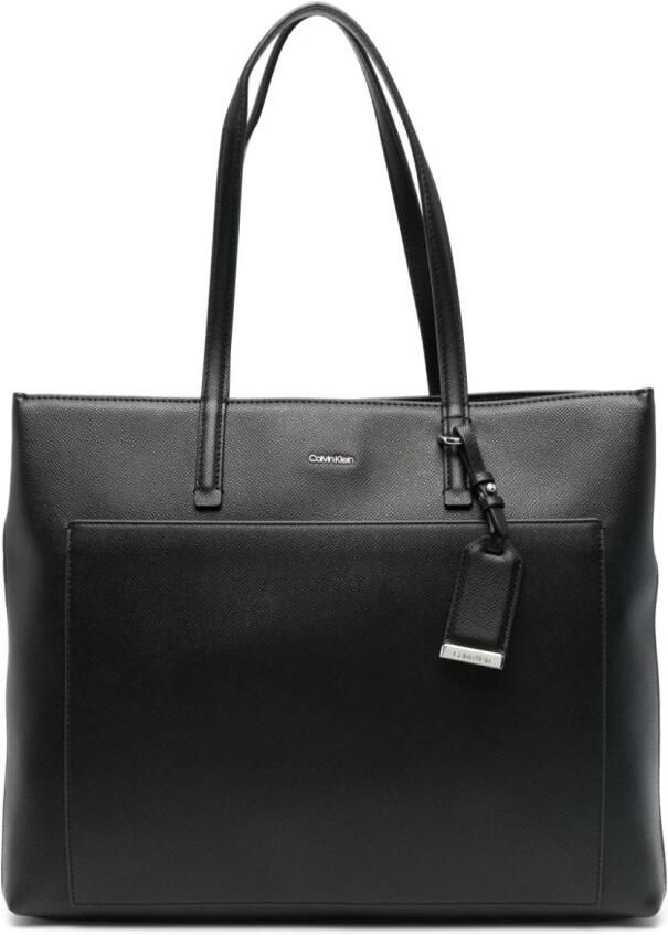 Calvin Klein Zwarte tassen voor stijlvolle outfits Black Dames