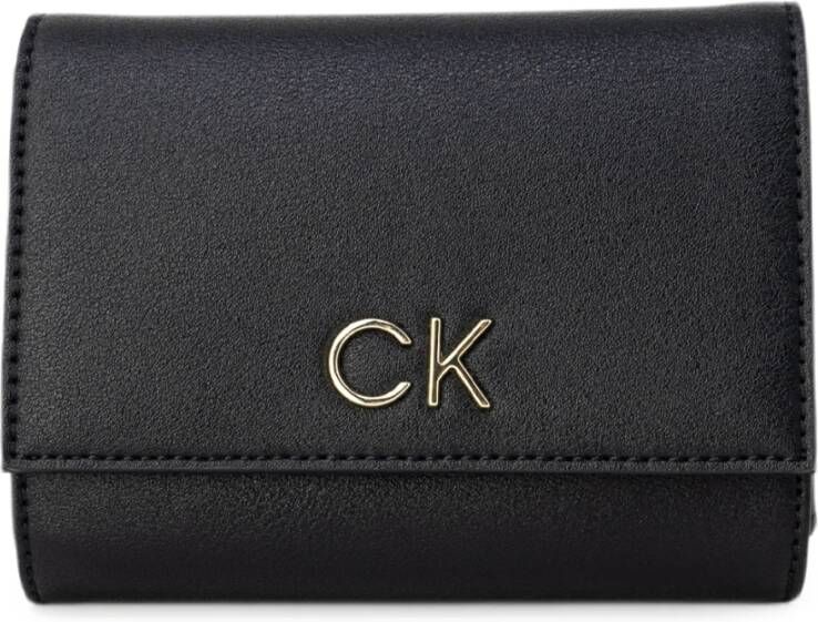 Calvin Klein Minimalistische Zwarte Portemonnee met Ritssluiting voor Vrouwen Black Dames