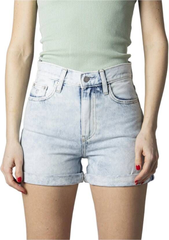 Calvin Klein Jeans Blauwe effen shorts met ritssluiting en knoopsluiting Blue Dames