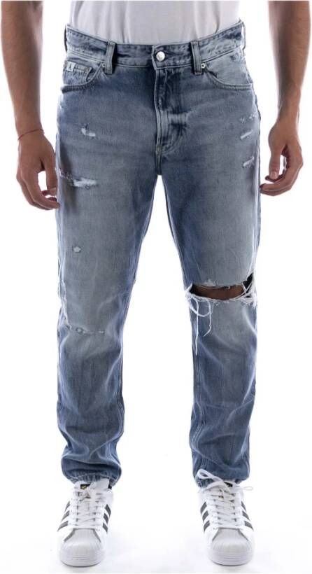 Calvin Klein Jeans Relaxed fit jeans in destroyed-look