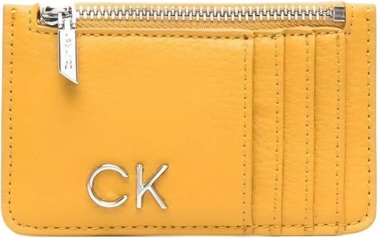 Calvin Klein Gouden Portemonnee en Kaarthouder voor Moderne Vrouwen Yellow Dames